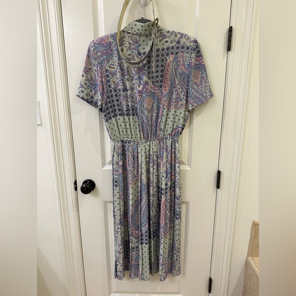 Leslie Fay Patchwork Print Dress Vintage Belted Pleated Skirt Women’s Size 10 - Picture 10 of 12